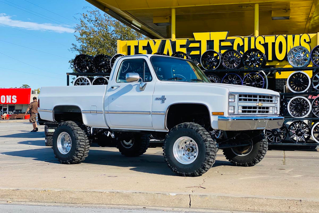 6 Inch Lift Kit | 52" RR Springs | GMC C15/K15 Truck (77-87)/Half-Ton Suburban (77-91) -  RT Wheels